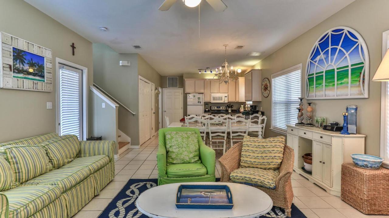 Biglows Bungalow: Beachside Retreat with Pet-Friendly Perks Villa Destin Exterior photo